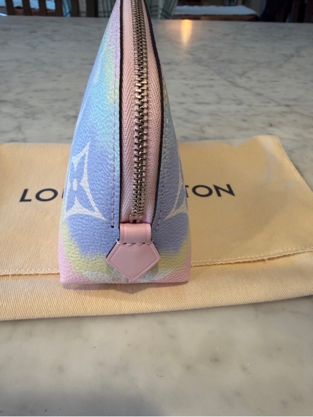 Authentic NWT Louis Vuitton Escale Cosmetic Pouch PM - Picture 9 of 15